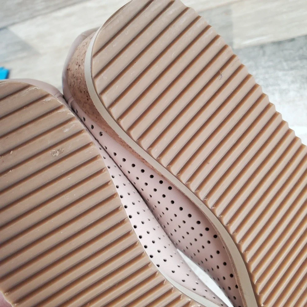 Adrienne Vittadini Esmeralda Womens Wedge Sandals Sz 10 M Soft Nude Slip On